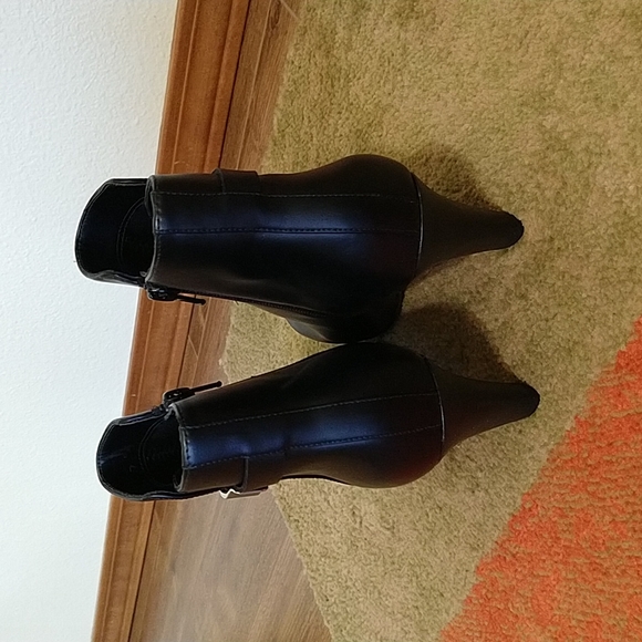 Naturalizer Black Booties 8.5M - Picture 5 of 12